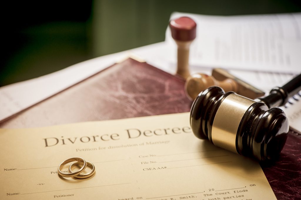 METTRE FIN A UNE PROCEDURE DE DIVORCE
